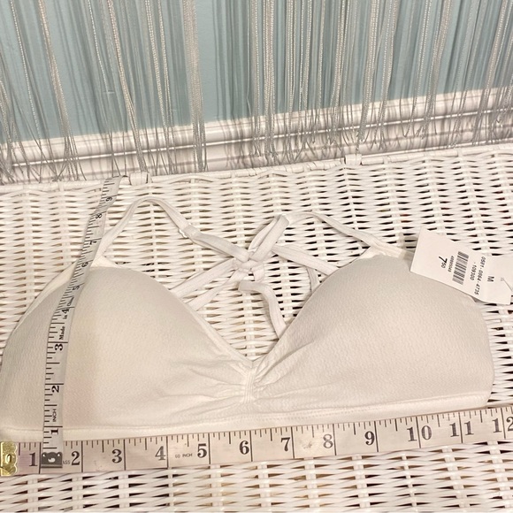 Set of Three Bandeau Bralettes NWT Size Medium - Picture 14 of 17